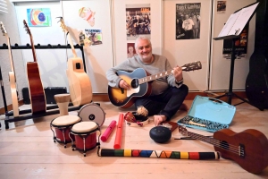 Le Mazet-Saint-Voy : éducateur et musicien, il devient animateur en médiation musicale