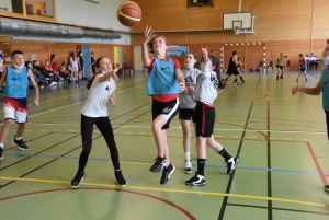 Les meilleurs basketteurs U13 au gymnase de Grazac