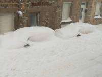 Saint-Just-Malmont : couvertes de neiges, les voitures ont un air de famille