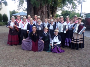 Bas-en-Basset : un spectacle de danses folkloriques le 25 juillet à la salle municipale
