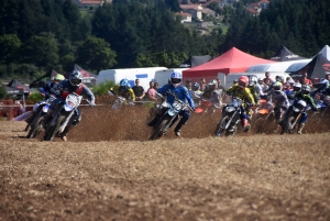 Course sur prairie de Saint-Maurice-de-Lignon : les motos Open (série 5)