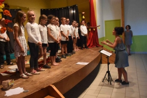 Saint-Jeures : les écoliers interprètent un opéra