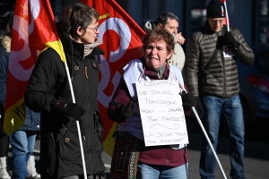 La hausse des salaires met 700 manifestants dans la rue au Puy-en-Velay