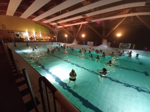 Monistrol-sur-Loire : la première Nuit de l&#039;aquafitness en photos et vidéo