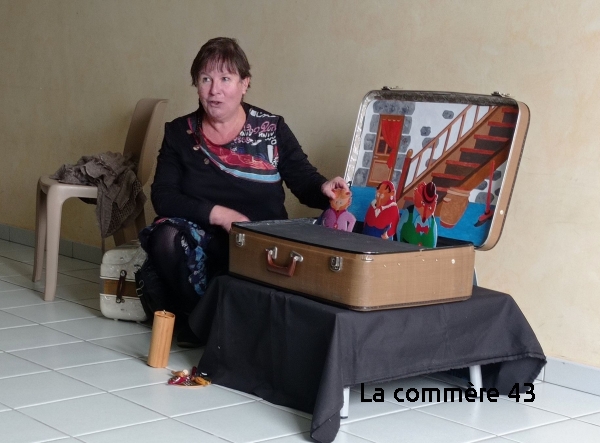 Marie-Pierre Touron et sa valise enchantée|||||