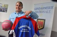 Elsa Manchon vient de réussir son concours de sous-officier.|L&#039;équipe de France de gendarmerie.|Elsa Manchon.||