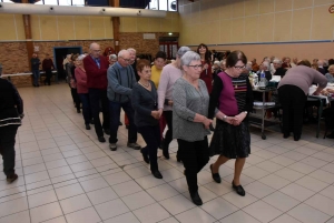 Sainte-Sigolène : 620 colis remis aux aînés de plus de 75 ans