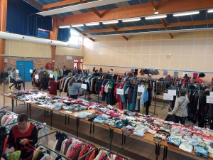 Sainte-Sigolène : une bourse aux vêtements automne-hiver du 17 au 21 octobre