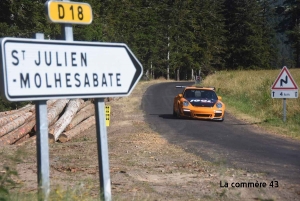 Des essais de voitures de rallye à Saint-Julien-Molhesabate