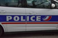 Puy-en-Velay : il se présente au commissariat pour un renseignement et se fait arrêter