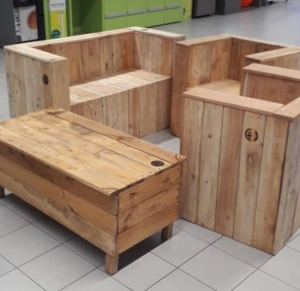 Yssingeaux : « Made in TD » transforme le bois de palette en mobilier intérieur et extérieur