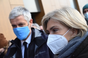 A Dunières, Valérie Pécresse prend le pouls à la maison de santé