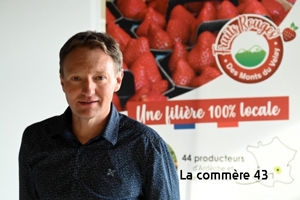 Eric Pauchon est le président du GIE des producteurs de fruits rouges des monts du Velay.|||