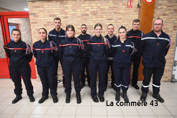 Les diplômés|Les jeunes sapeurs-pompiers|Damien Durieu a reçu la médaille pour 10 années de service|Didier Bonnevialle et Gilles Ronze||