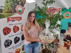 Saint-Jeures : un panier gourmand à gagner et des nouveautés à la boutique des producteurs de fruits rouges