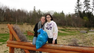 Yssingeaux : 400 scolaires ramassent une montagne de déchets