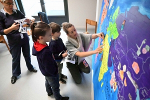 Araules : un voyage autour du monde pour les enfants des deux écoles