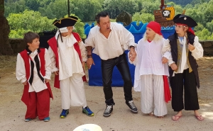 Saint-Pierre-Eynac : 4 jeunes pirates en scène