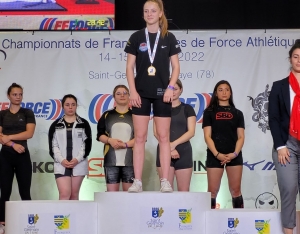 Force athlétique : Amélie Rosenberger de l&#039;Athlétic club du Puy championne de France