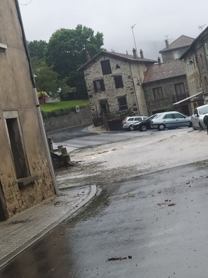 Les photos et vidéos des inondations en Haute-Loire
