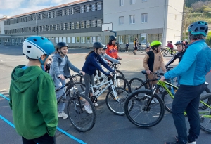 Le Monastier-sur-Gazeille : les collégiens de Laurent-Eynac en action avec Génération vélo