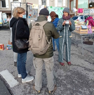 Les Chimères transportent les livres hors les murs au Mazet-Saint-Voy et sur les supermarchés de Tence
