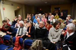 Saint-Julien-Chapteuil : 70 spectateurs conquis pour la soirée solidaire de Sarira