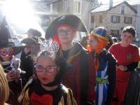 Tence : un défilé déguisé des écoliers de Saint-Martin pour Mardi Gras