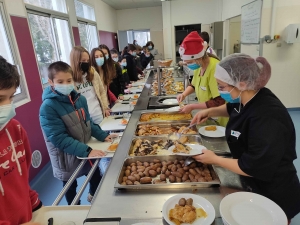 Le Chambon-sur-Lignon : un repas de Noël de chef au Collège du Lignon