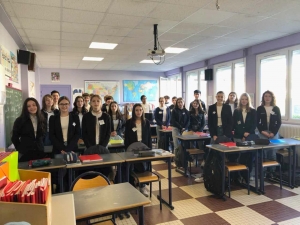 Monistrol-sur-Loire : les élèves du collège Le Monteil célèbrent la Semaine des langues