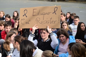 Attaque d&#039;Arras : un recueillement solennel dans les collèges et les lycées de Haute-Loire