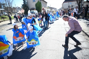 Monistrol-sur-Loire : 1000 enfants déguisés dans les rues pour fêter Carnaval