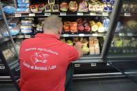 Les producteurs de lait appellent au boycott des produits Lactalis