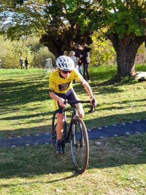 Cyclisme : les jeunes du Vélo Club du Velay prolongent la saison