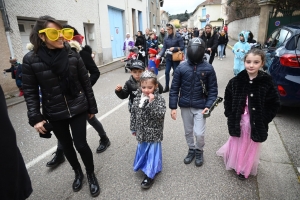 Bas-en-Basset à l&#039;heure du Carnaval des enfants