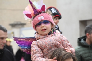 Bas-en-Basset à l&#039;heure du Carnaval des enfants