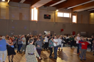 Saint-Just-Malmont : 240 seniors se retrouvent au gymnase pour un grand banquet