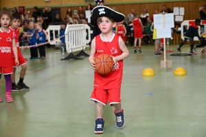 Saint-Didier-en-Velay : une armée de pirates au plateau baby-basket