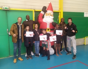 L&#039;Athlétic-Club du Puy à la Coupe de Noël de kick-boxing à Rive-de-Gier