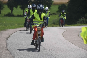 Des adolescents ligériens en mobylettes de Monistrol à Beauzac (vidéo)