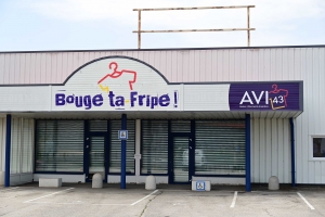 AVI 43 a ouvert Bouge ta fripe dans ses nouveaux locaux à Yssingeaux