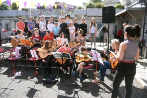 Mazet-Saint-Voy : l&#039;école de musique en concert sur la place de la mairie