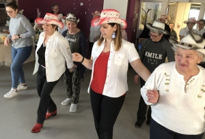 Saint-Maurice-de-Lignon : les résidents du Bel âge ont testé la danse en ligne