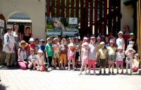 La petite troupe à l&#039;entrée du zoo de Saint-Martin-la-Plaine.|||