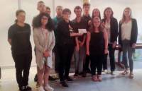Le Chambon-sur-Lignon : un chèque de 800 euros remis aux jeunes de Synergie 43