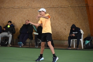 Le Chambon-sur-Lignon : les enfants profitent du tournoi de tennis 15-16 ans