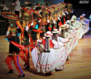 Le Pérou – Ensemble Folklorique Jallmay Alto Folclor
