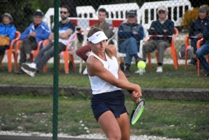 Tennis : une Russe succède à une Russe au tournoi 15-16 ans du Chambon-sur-Lignon