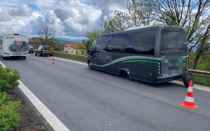 RN88 : un bus perd une roue qui percute un utilitaire à Cussac-sur-Loire