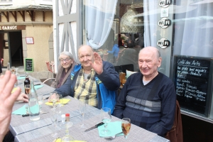 Yssingeaux : une sortie au restaurant pour des résidents de l’Ehpad